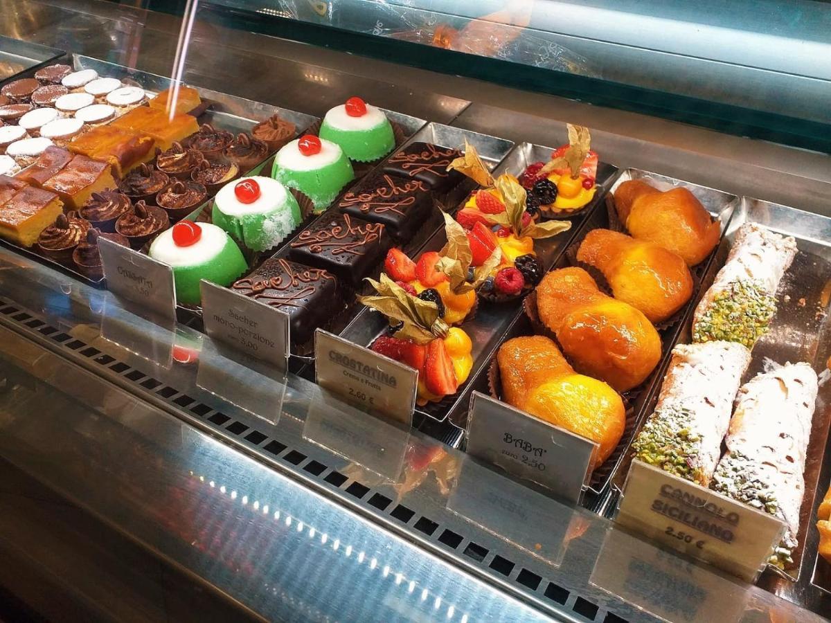 볼로냐 Attico Di Via D'Azeglio B&B 외부 사진