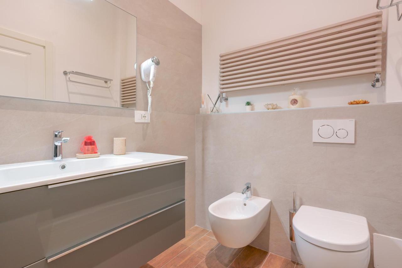 볼로냐 Attico Di Via D'Azeglio B&B 외부 사진